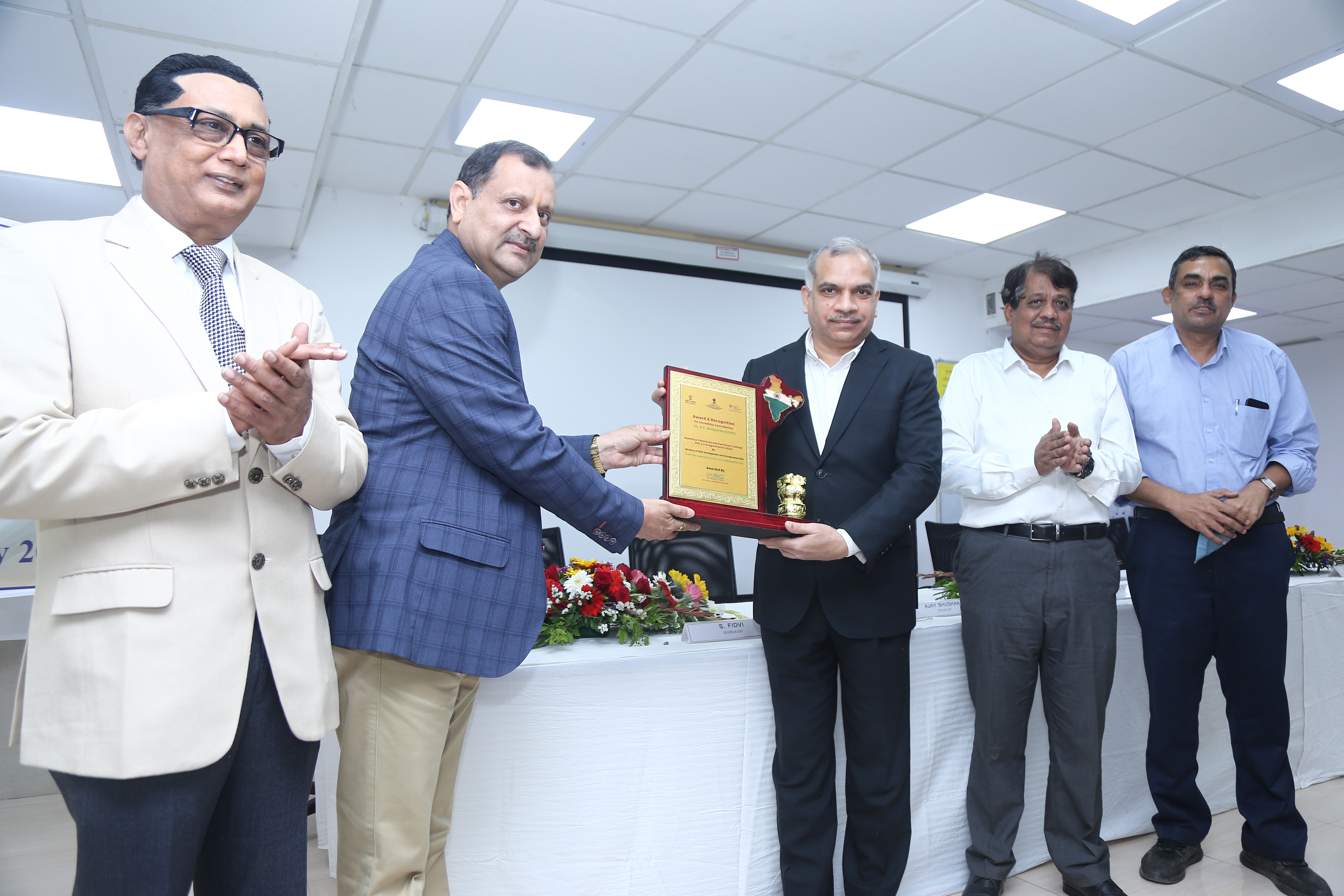 RPL Certificate Distribution